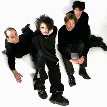 The Cure 2008: Porl Thompson, Robert Smith, Jason Cooper, Simon Gallup (v.l.)